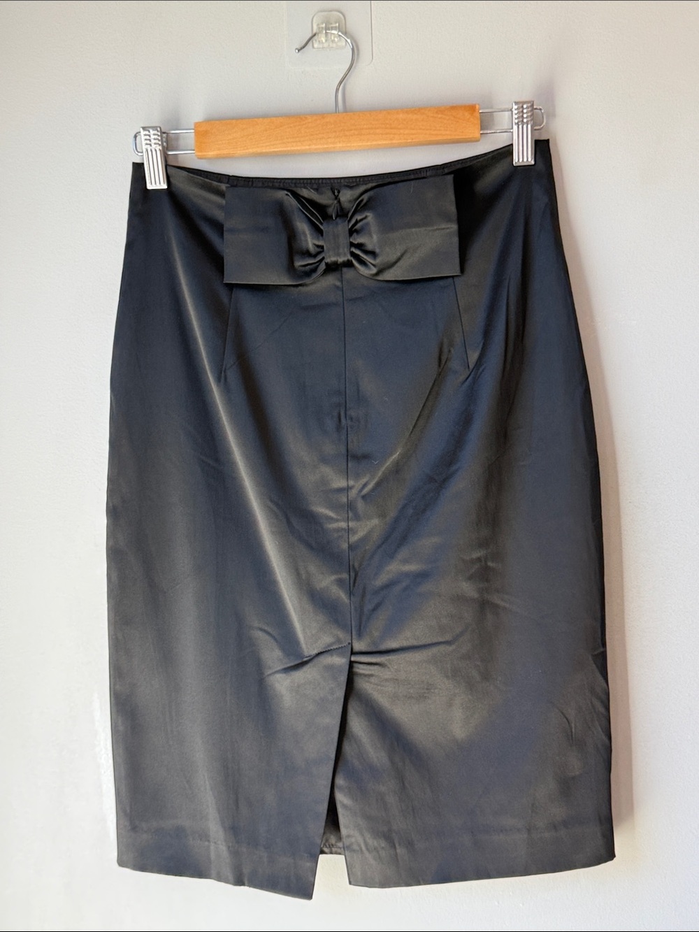 Forever 21 Black Satin Bow Back Pencil Skirt
